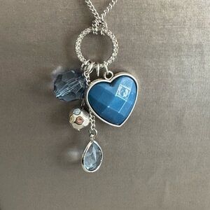 🎉 5 for $25.  Long drop necklace